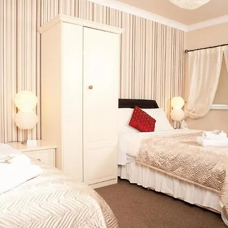 Amber Heights 3* Galway