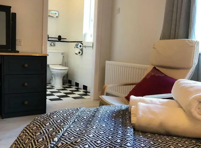 Amber Heights 3*